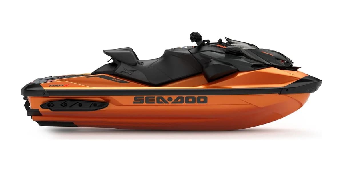 Sea-Doo RXP-X 350 Audio, από το πλάι